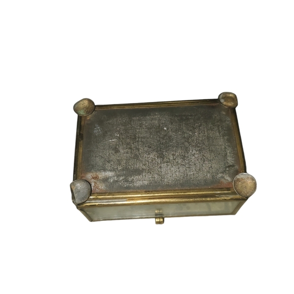 Little vintage glass trinket box - Picture 3 of 3